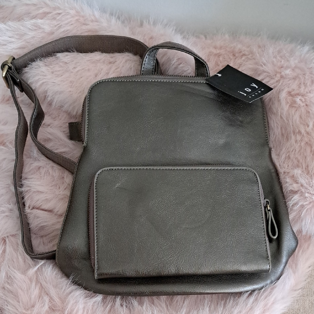 JOY SUSAN Stylish METALLIC Gray Backpack